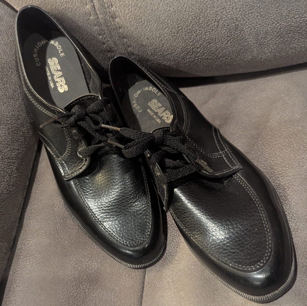 Sears Vintage Women's Lace Up Black Classic Loafers Size 6 USA Cushion InsoleG